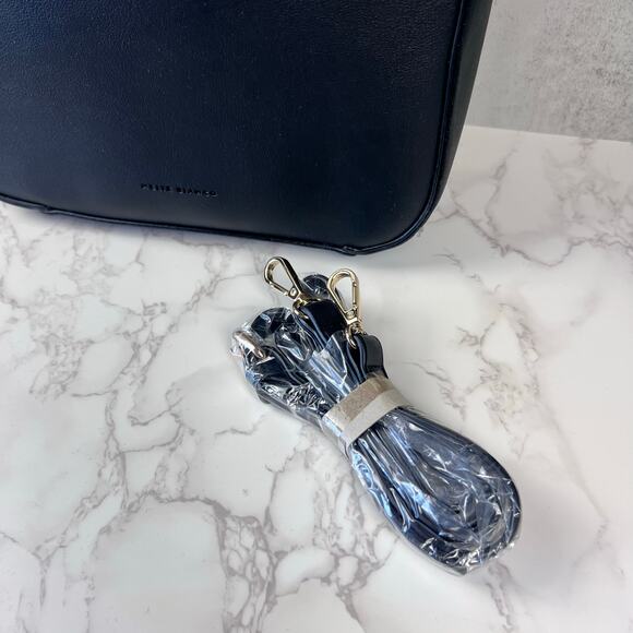 Melie Bianco Emery Black Vegan Leather Shoulder Bag NWT PETA Approved - Picture 7 of 9